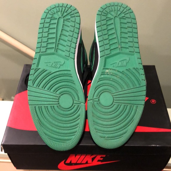 Air Jordan 1 Pine Green (Black) size 10.5 mens. Only worn twice. Tumbled leather - Picture 3 of 7